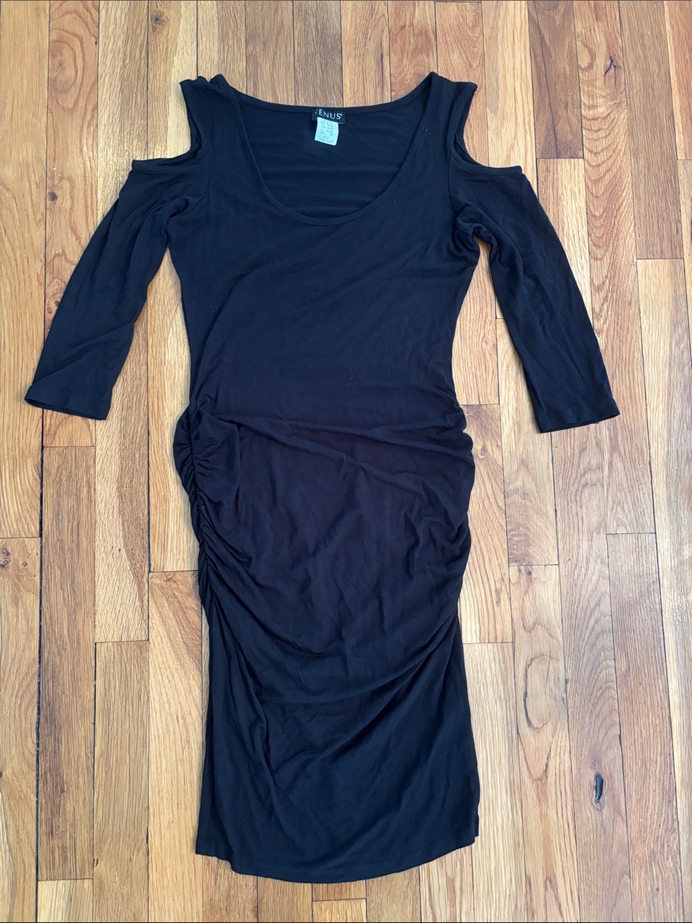 VENUS Black Cold-Shoulder Ruched Midi Dress (2)